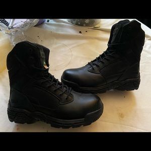 Men’s Size 10.5 Magnum Stealth Force Steel Toe Safety Work Boots